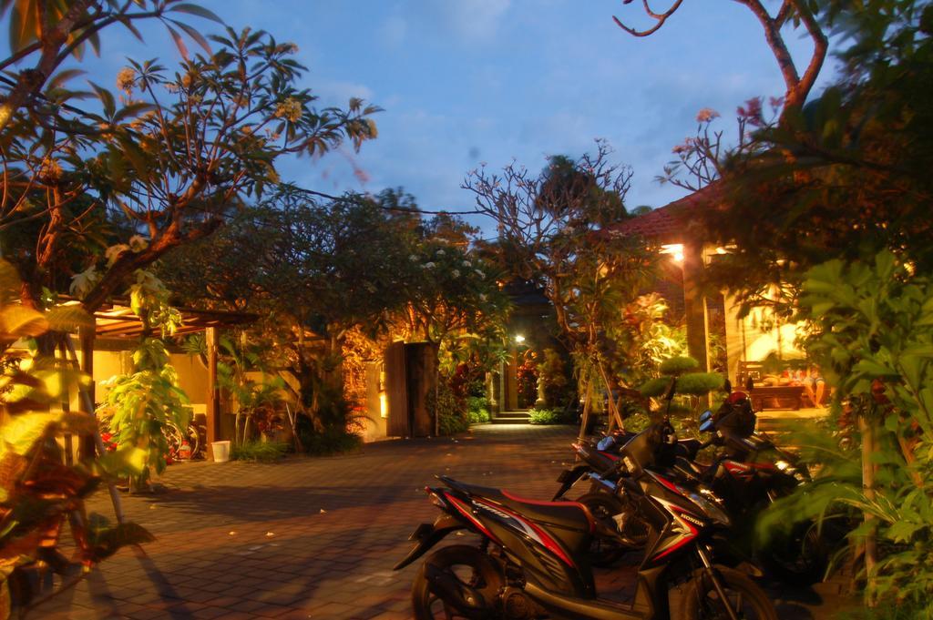 Gunakaya Homestay Sanur Kültér fotó